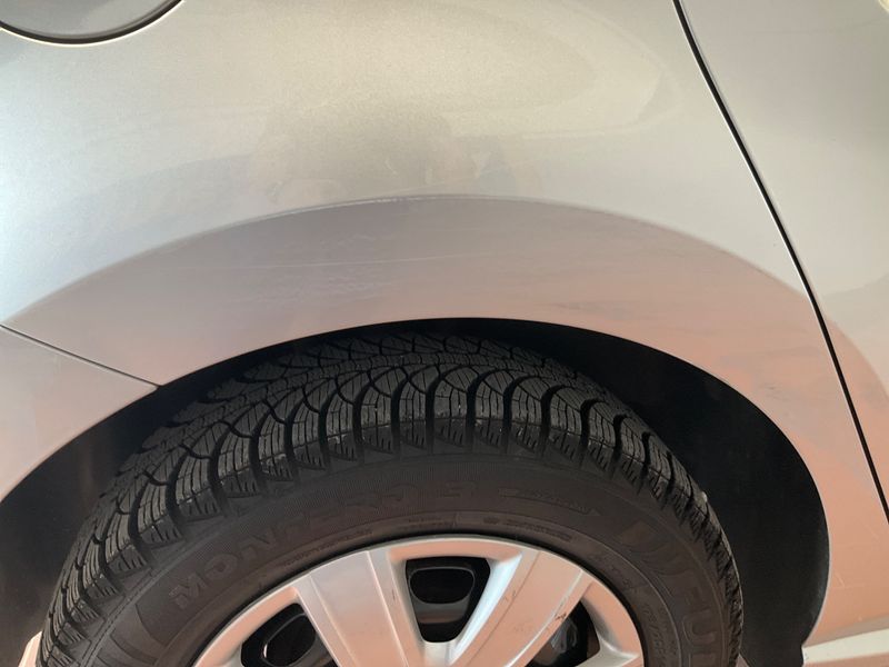 Volkswagen Polo 1.2 Life 2013 – снимка 25