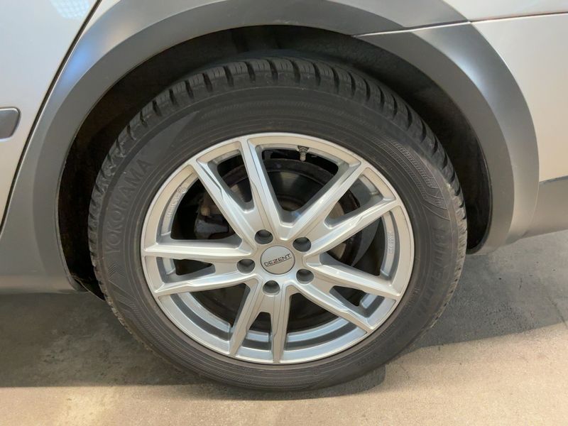 Skoda Octavia 1.8 TSI Scout 4x4 2011 – снимка 5