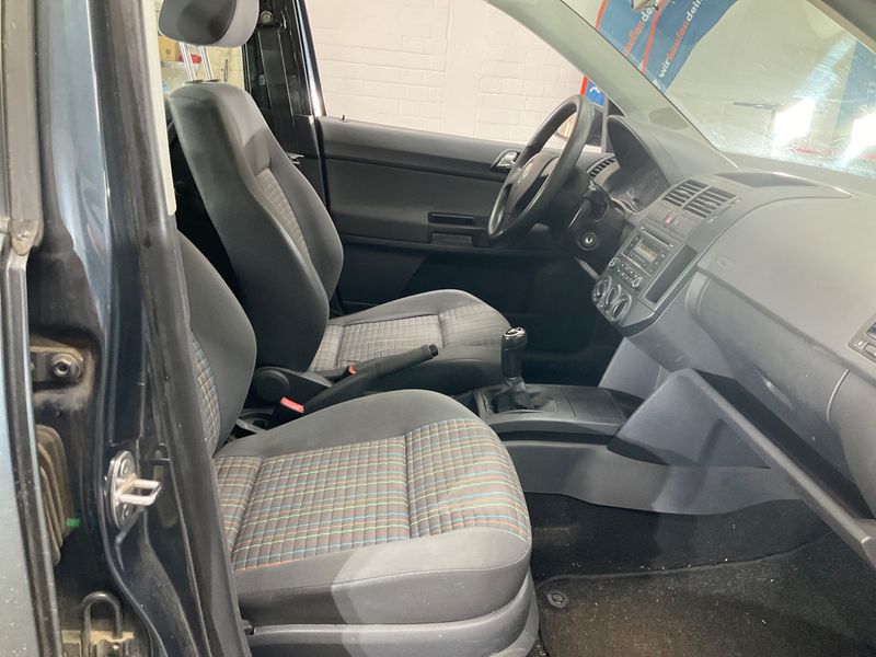Volkswagen Polo 1.2 Trendline 2009 – снимка 3