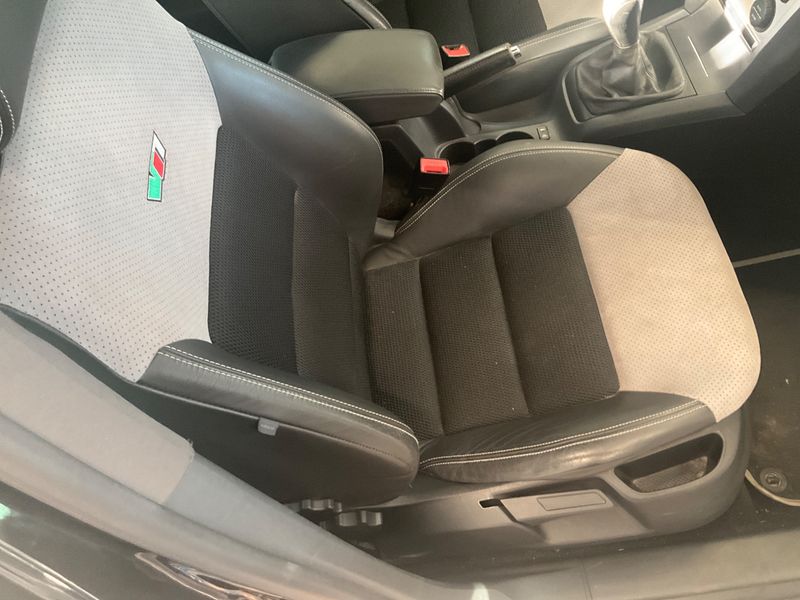 Skoda Octavia 2.0 TDI RS 2006 – снимка 31