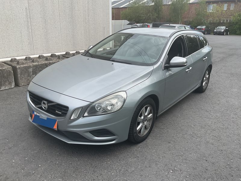 Volvo V60 2.0 D4 R-Design 2012 – снимка 1