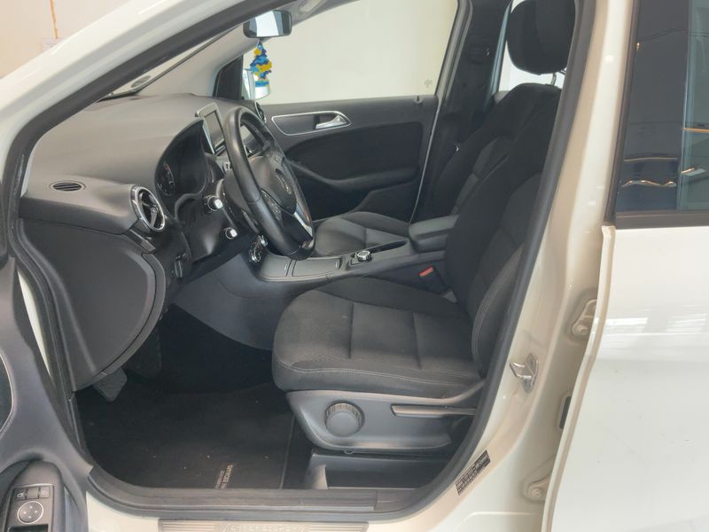 Mercedes-Benz B-Klasse B 180 2013 – снимка 16
