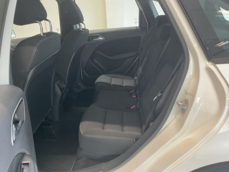 Mercedes-Benz B-Klasse B 180 2013 – снимка 19