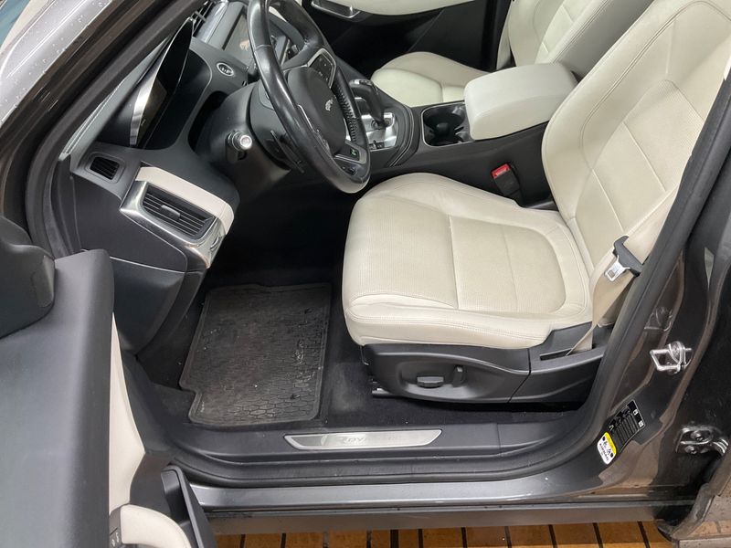 Jaguar E-Pace P200 R-Dynamic S AWD 2020 – снимка 27
