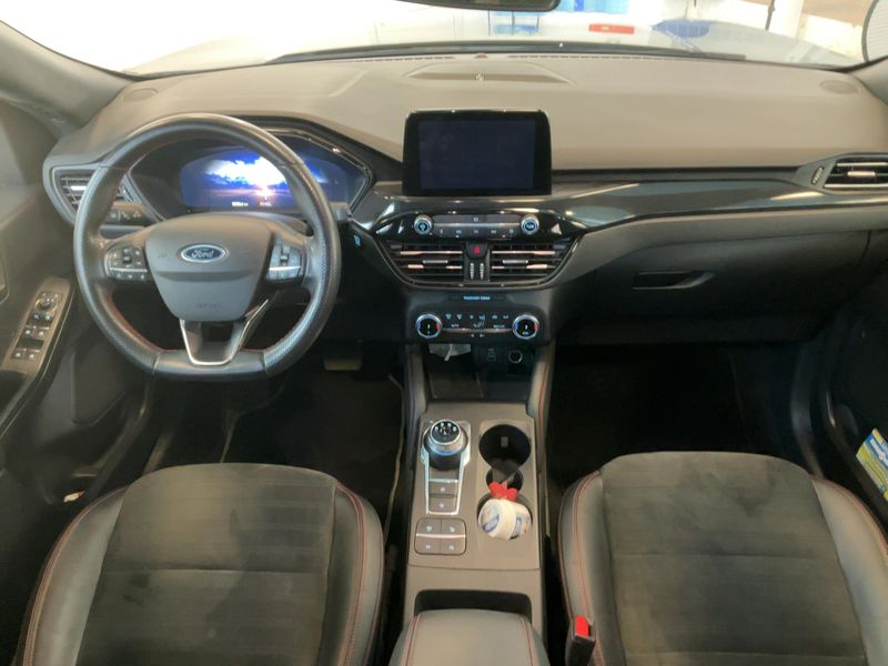 Ford Kuga 2.5 Plug-in Hybrid ST-Line X 2022 – снимка 17