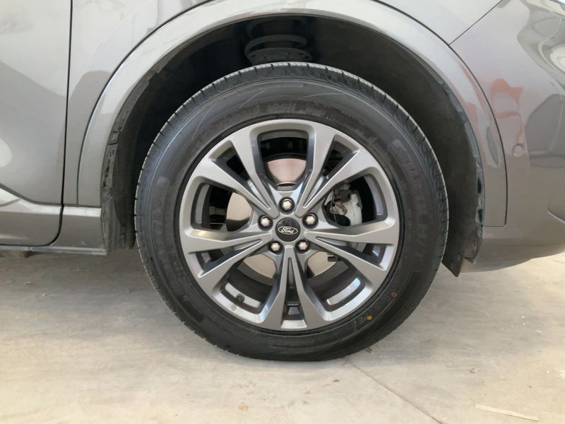 Ford Kuga 2.5 Plug-in Hybrid ST-Line X 2022 – снимка 11