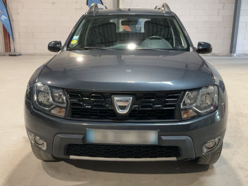 Dacia Duster 1.5 dCi SL Black Touch 4x2 2017 – снимка 14