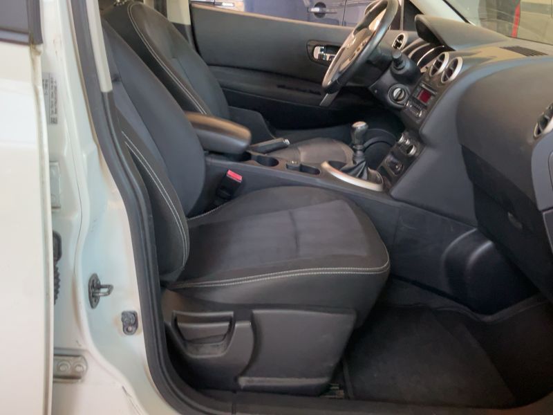 Nissan Qashqai 1.6 dCi Acenta 2012 – снимка 16