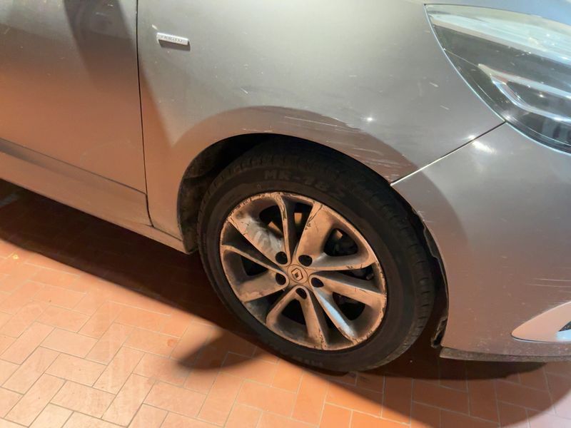 Renault Scenic 1.5 dCi Limited 2015 – снимка 11
