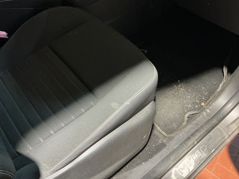 Renault Scenic 1.5 dCi Limited 2015 – снимка 23