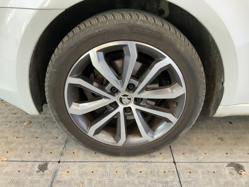 Skoda Octavia 2.0 TDI Edition 2015 – снимка 3
