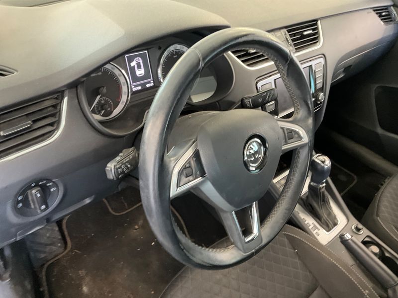 Skoda Octavia 2.0 TDI Edition 2015 – снимка 37