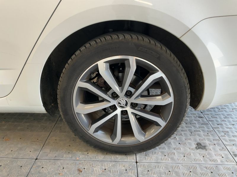 Skoda Octavia 2.0 TDI Edition 2015 – снимка 5