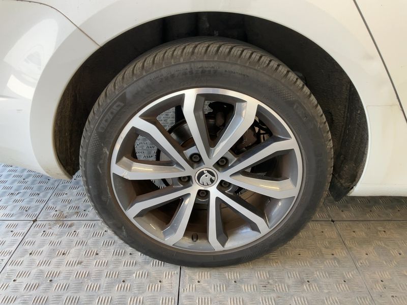 Skoda Octavia 2.0 TDI Edition 2015 – снимка 9
