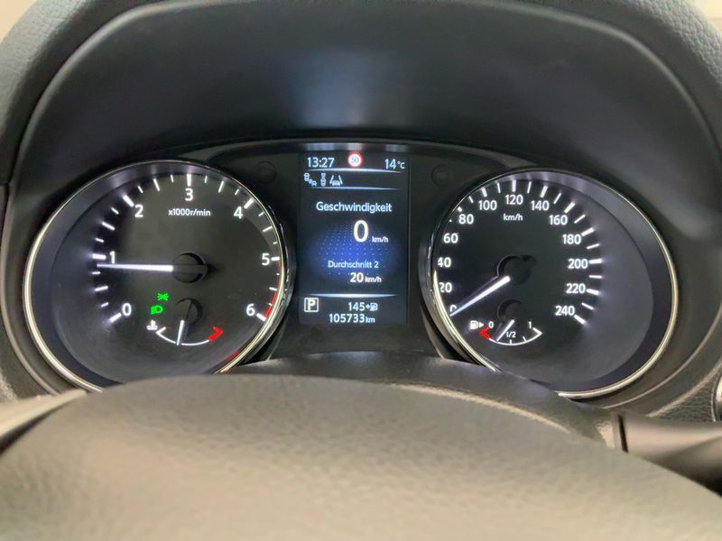 Nissan Qashqai 1.6 dCi Tekna 2015 – снимка 18