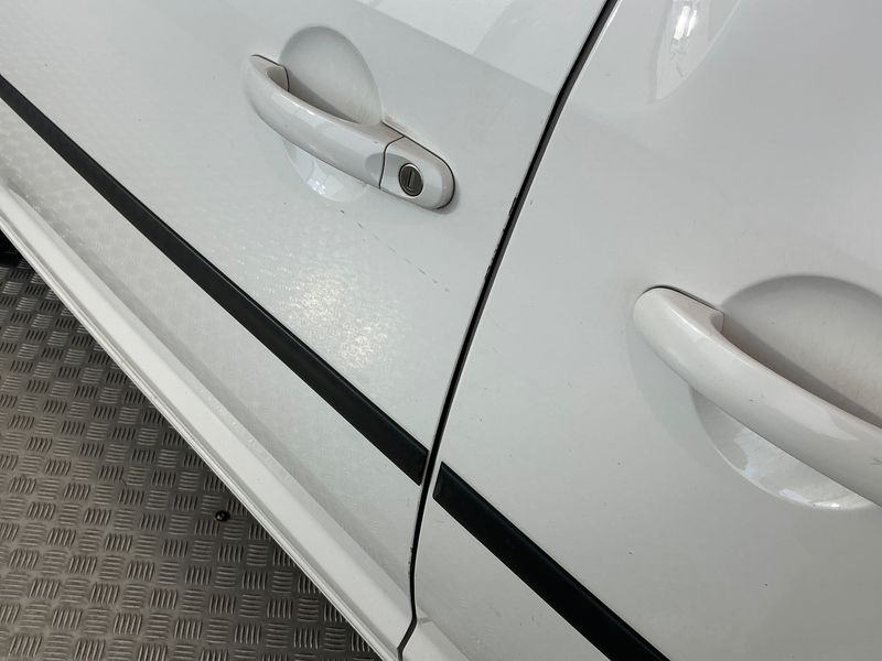 Volkswagen Caddy 2.0 TDI Trendline 4Motion BlueMotion Tech 2016 – снимка на щета 38