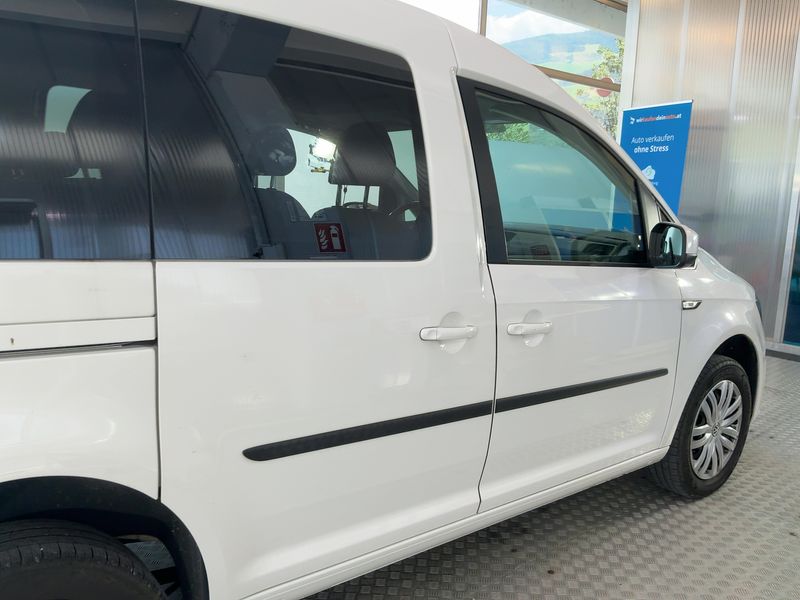Volkswagen Caddy 2.0 TDI Trendline 4Motion BlueMotion Tech 2016 – снимка на щета 10