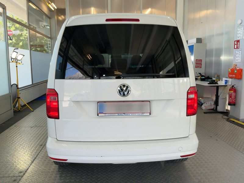 Volkswagen Caddy 2.0 TDI Trendline 4Motion BlueMotion Tech 2016 – снимка на щета 7
