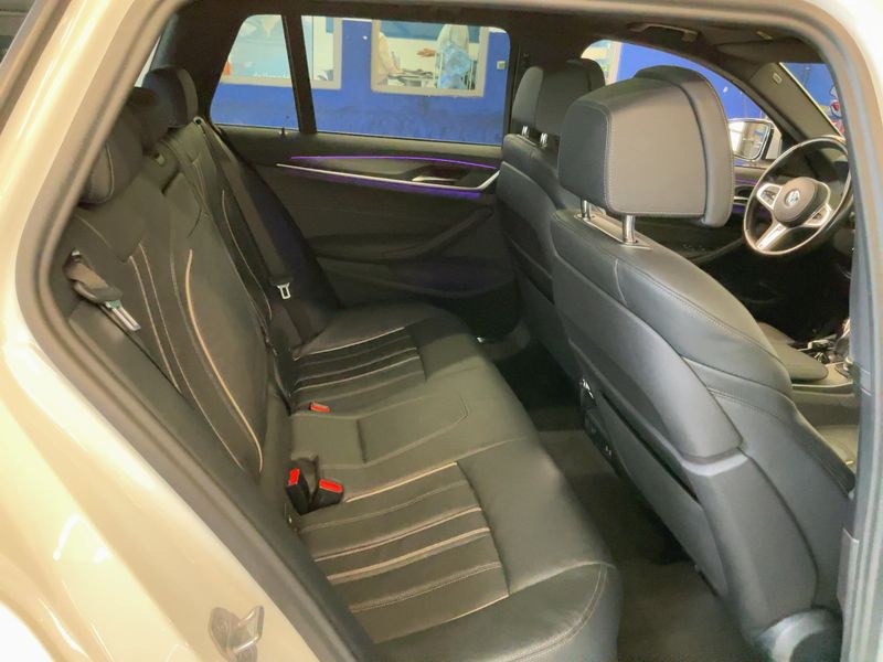 BMW 5er 530i Mild-Hybrid M Sport 2022 – снимка 19