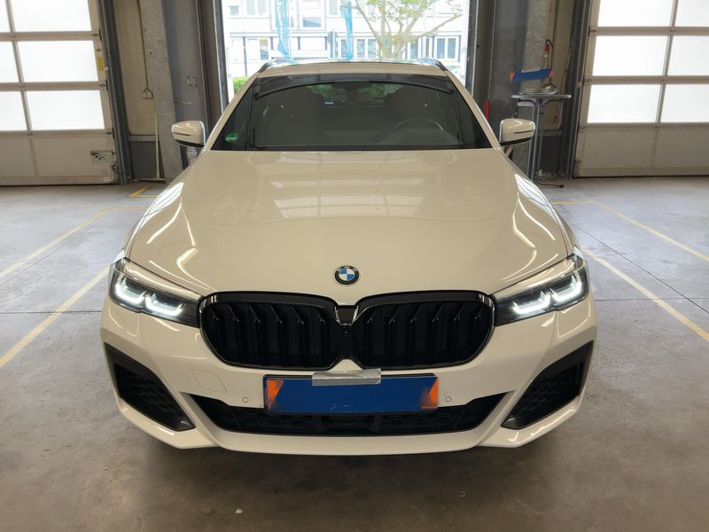 BMW 5er 530i Mild-Hybrid M Sport 2022 – снимка 14