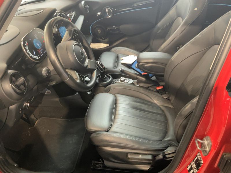 MINI Cooper Classic Trim 2022 – снимка 16