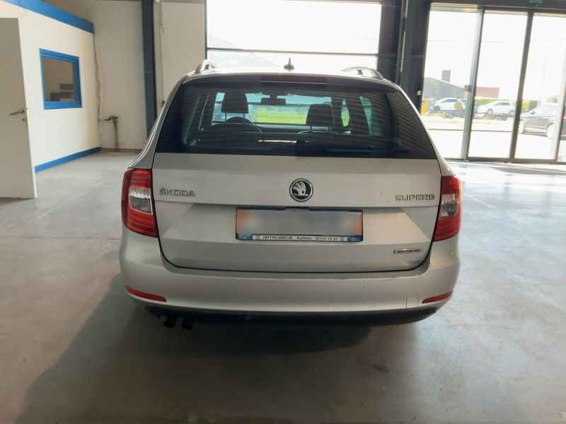 Skoda Superb 1.6 TDI Elegance 2015 – снимка 7