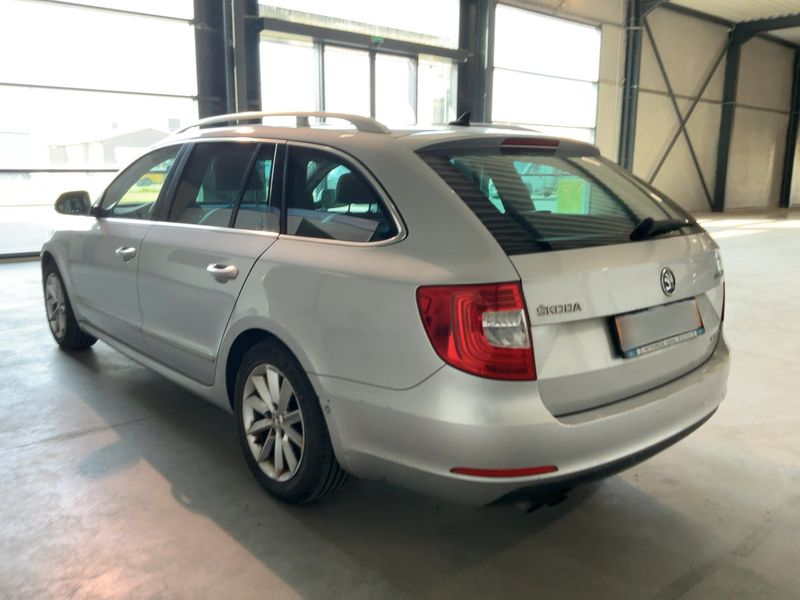 Skoda Superb 1.6 TDI Elegance 2015 – снимка 6