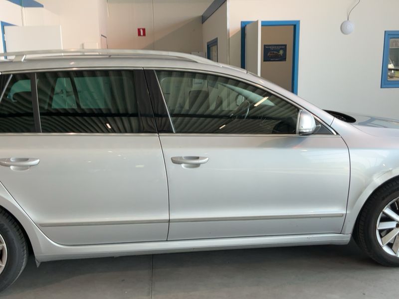 Skoda Superb 1.6 TDI Elegance 2015 – снимка 10