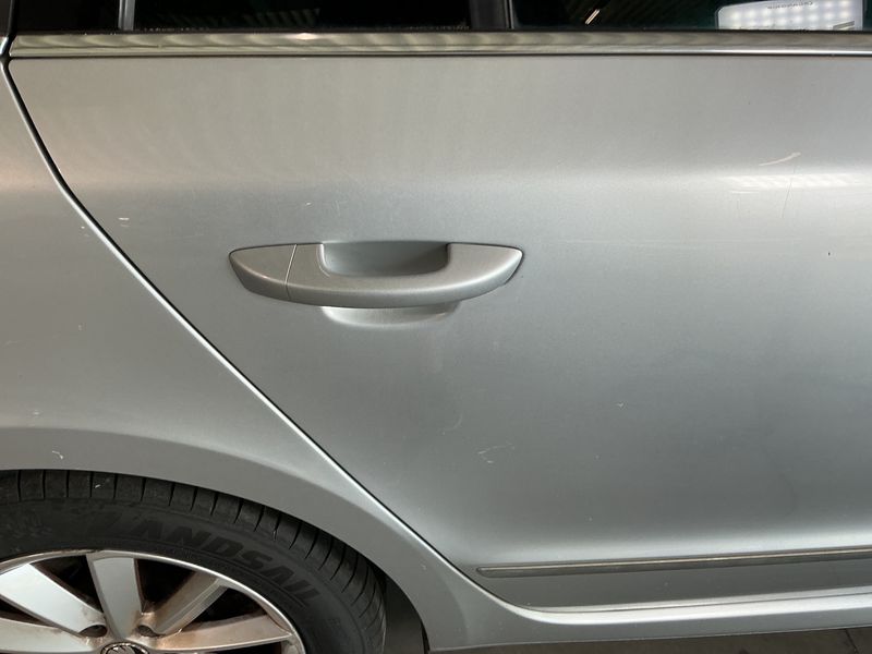 Skoda Superb 1.6 TDI Elegance 2015 – снимка 26