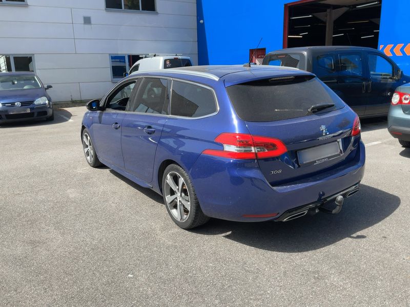Peugeot 308 1.5 Blue-HDi Allure 2018 – снимка 6