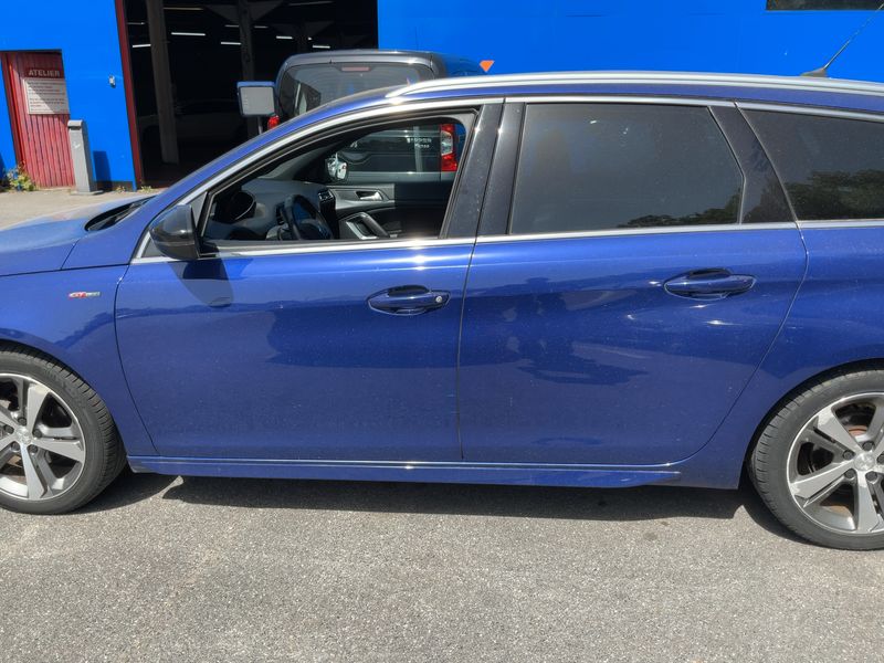 Peugeot 308 1.5 Blue-HDi Allure 2018 – снимка 4