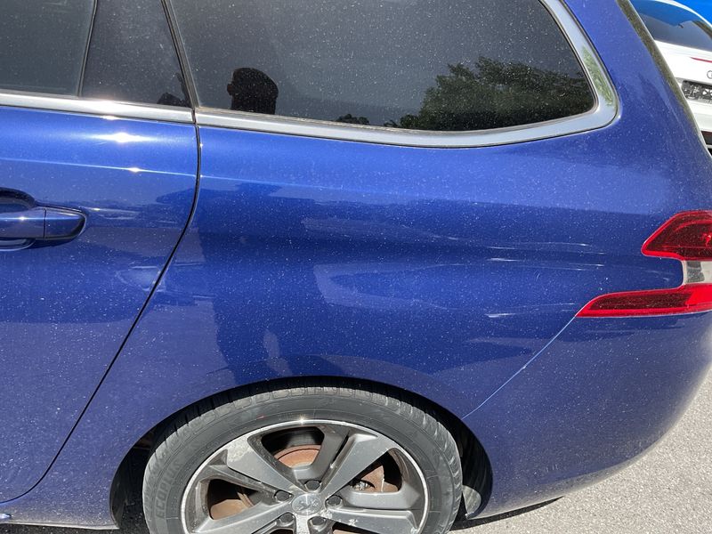 Peugeot 308 1.5 Blue-HDi Allure 2018 – снимка 24