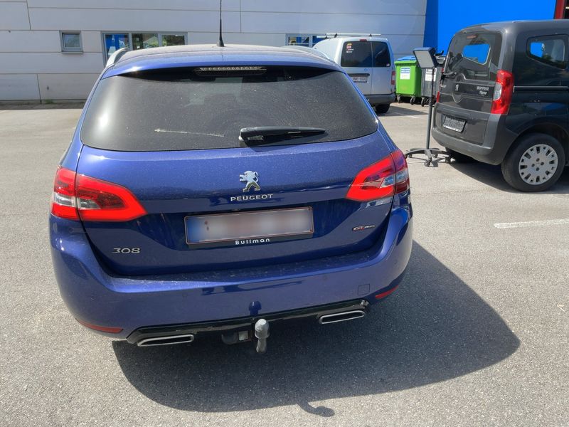 Peugeot 308 1.5 Blue-HDi Allure 2018 – снимка 7