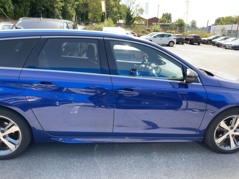 Peugeot 308 1.5 Blue-HDi Allure 2018 – снимка 10