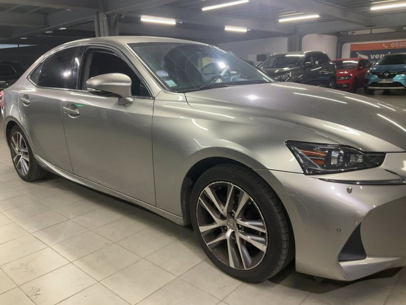 Lexus IS-Serie IS 300h Pack 2020 – снимка 12