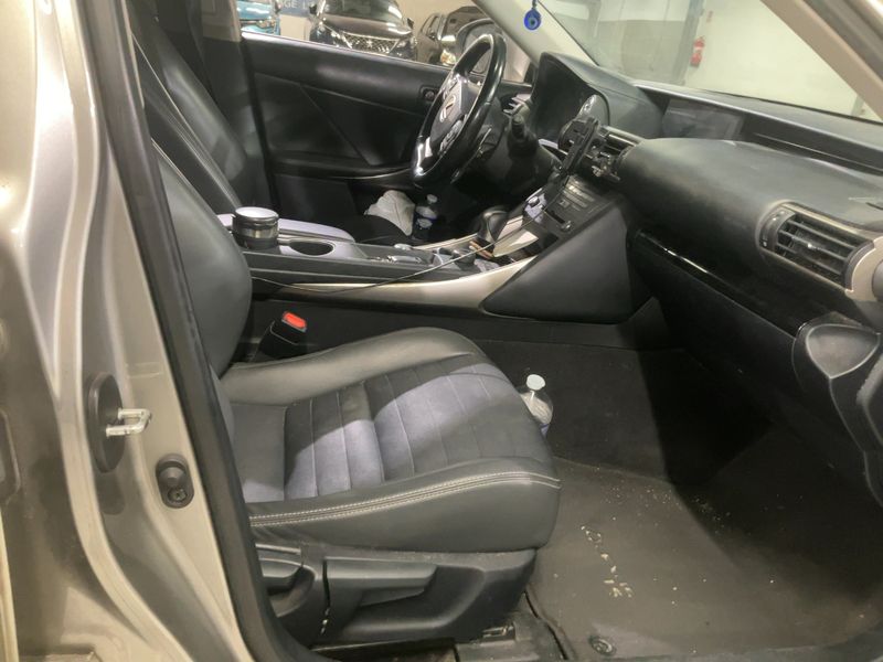 Lexus IS-Serie IS 300h Pack 2020 – снимка 16