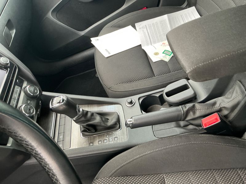 Skoda Octavia 2.0 TDI Scout 4x4 2015 – снимка 23