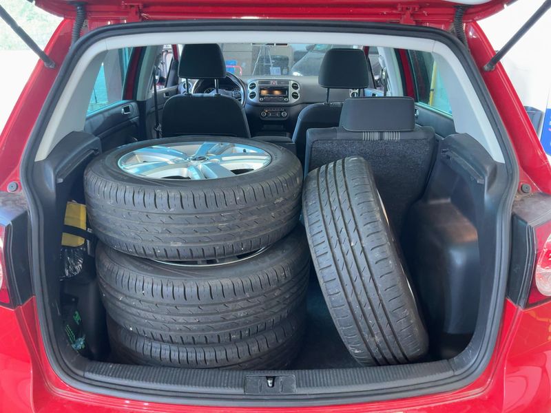 Volkswagen Golf VI Plus 1.2 TSI Match BlueMotion Tech 2012 – снимка 16