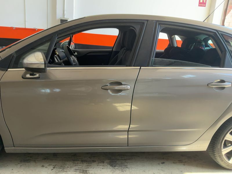 Citroen C4 1.6 Blue-HDi Feel Edition 2015 – снимка 4