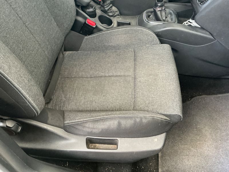 Citroen C4 1.6 Blue-HDi Feel Edition 2015 – снимка 29