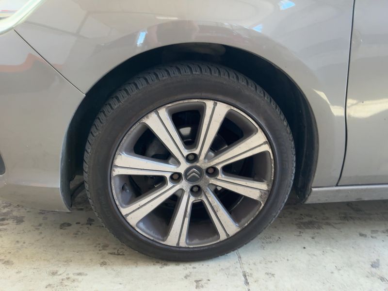 Citroen C4 1.6 Blue-HDi Feel Edition 2015 – снимка 3