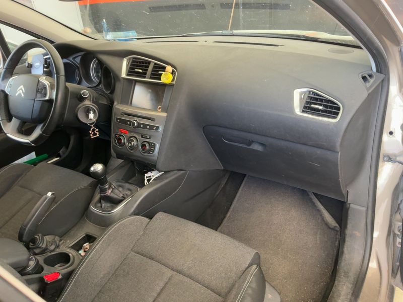 Citroen C4 1.6 Blue-HDi Feel Edition 2015 – снимка 17