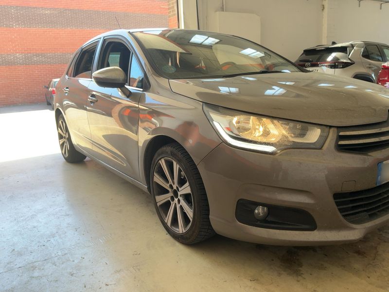 Citroen C4 1.6 Blue-HDi Feel Edition 2015 – снимка 12