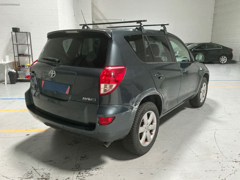Toyota RAV 4 2.2 Turbodiesel Life 2008 – снимка 2