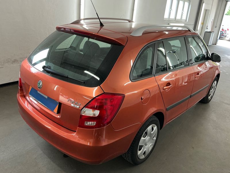 Skoda Fabia 1.4 Ambiente 2008 – снимка 2