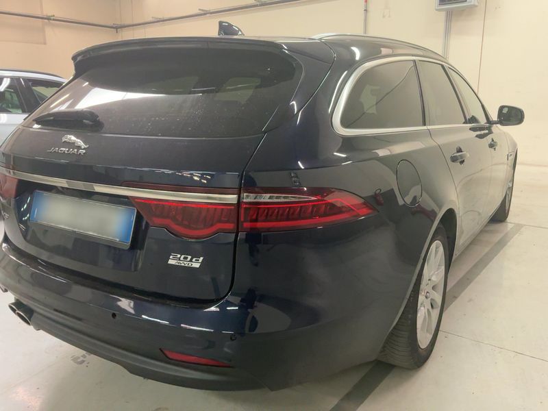 Jaguar XF 20d Prestige AWD 2020 – снимка 8