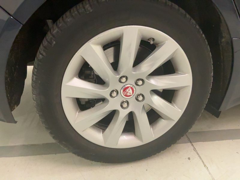Jaguar XF 20d Prestige AWD 2020 – снимка 9