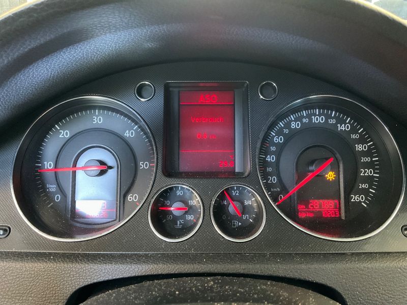Volkswagen Passat 2.0 TDI Sportline 2006 – снимка 4