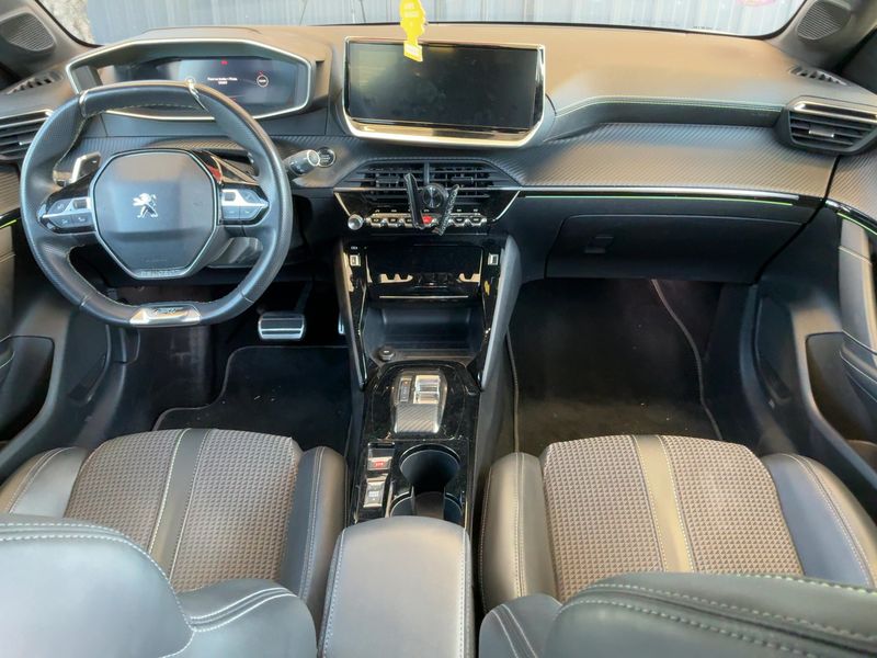 Peugeot 208 1.2 PureTech GT 2022 – снимка 17