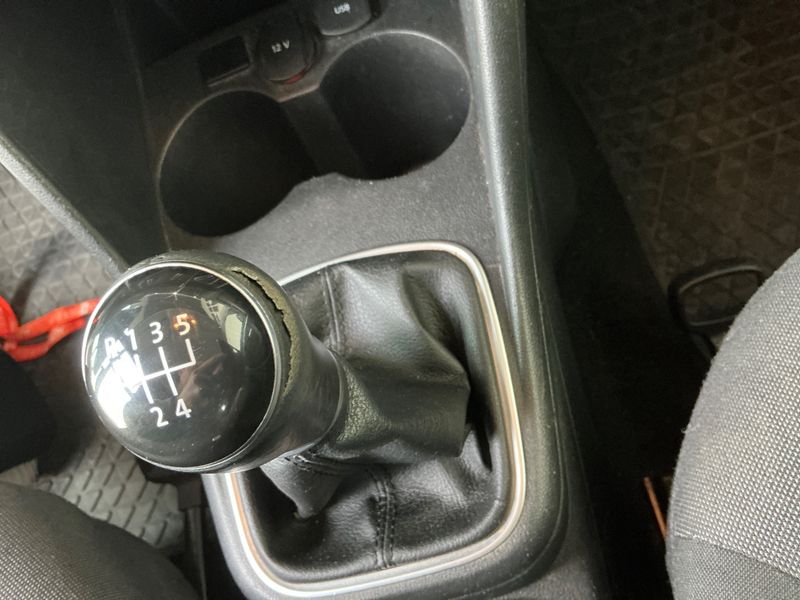 Volkswagen Polo 1.2 TSI Comfortline BlueMotion Tech 2015 – снимка 34